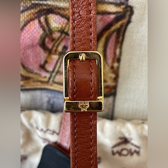 ⭐️COA⭐️MCM VISETOS CROSSBODY/CLUTCH/BELT BAG🎬W/MCM STRAP & Dustbag🎬💯AuTh… - Picture 13 of 16